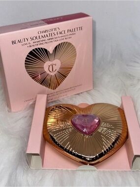 Charlotte Tilbury Soulmates Palette Flawless Pink Soulmates Palette
